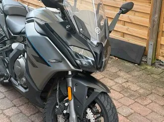 cfmoto cf moto 650 gt sport touring motorrad grau/silber