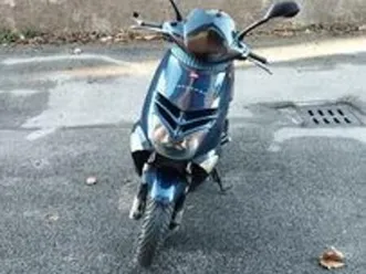 scooter leonardo 250