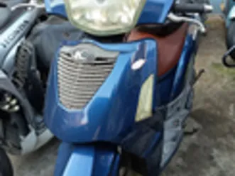 kymko people s 125 cc. scooter