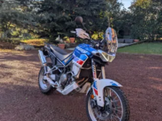 aprilia tuareg 660 indaco