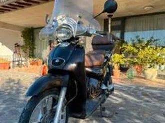 aprilia scarabeo 100