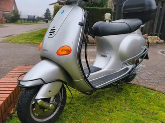piaggio vespa et4