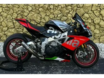 2018 aprilia rsv4 rf