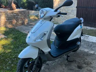 scooter piaggio fly - ct ok