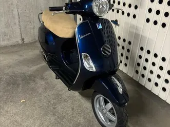 vespa lx 125 ccm i.e top