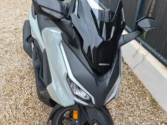 forza 125 annee 2025