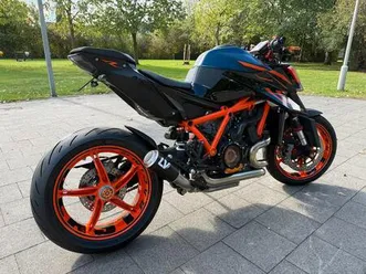 ② ktm superduke 1290r : 2215 km ! - garantie jusqu'en 2028 !