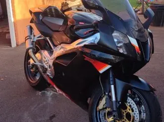 rsv 1000 r aprilia
