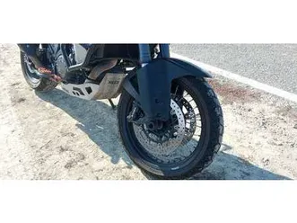 ktm 1190 adventure con sospensioni elettroniche perfetta arancione