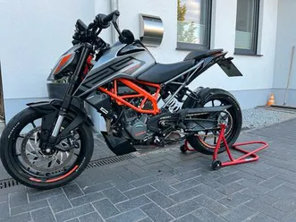 ktm duke 125 2022 nakedbike