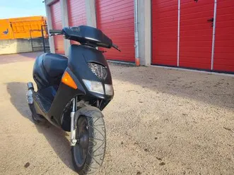aprilia sr 50 old sito fahrbereit 25 + 50 papiere
