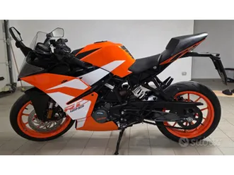 ktm rc 125 moto pari al nuovo