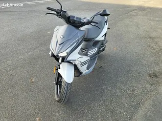 a vendre scooter 50 cc