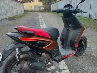 scooter aprilia