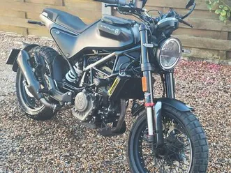 ② 2022 husqvarna svartpilen