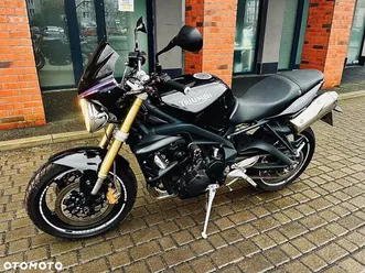 triumph street triple