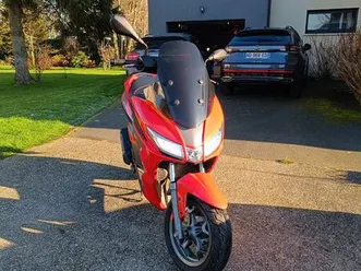 scooter aprilia sxr 50