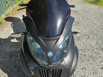 piaggio mp3 400 lt
