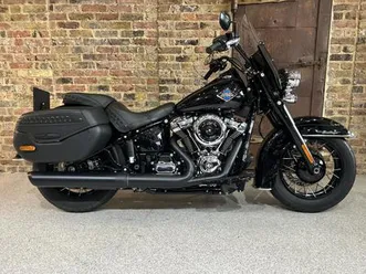 harley-davidson softail 1923 flhcs heritage classic euro 5 1923 cc