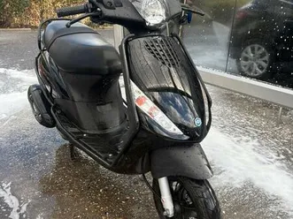 ② piaggo zip 2025 iget