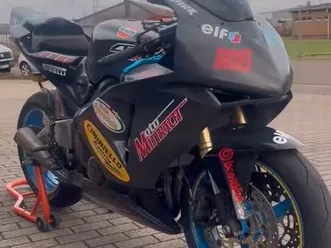 honda cbr 600rr pc37 / rennstrecke / rennmotorrad