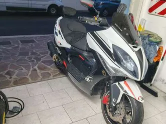 kymco xciting 500i bianco