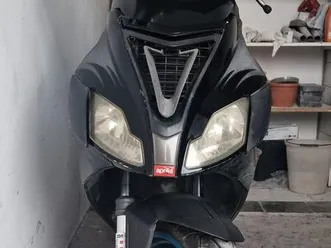 aprilia sr50r 50 cm3, 2005 god.
