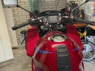 yamaha xj 900 diversion 900 rood