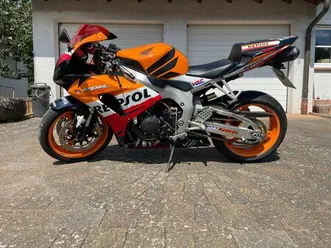 honda cbr 1000 rr fireblade