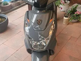 roller peugeot kisbee gt