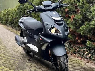 peugeot speedfight 4 aus 1. hand in matt-schwarz