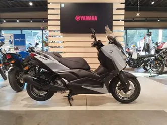 yamaha xmax 300 tech max+ *modell '25*