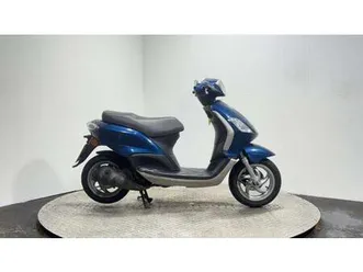 piaggio fly 2011 running project bike spares or repair 125 cc scooter