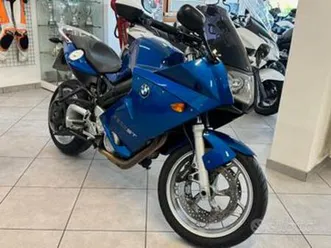 bmw f800 st tenuta in maniera maniacale