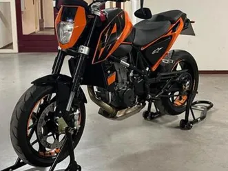ktm duke 690