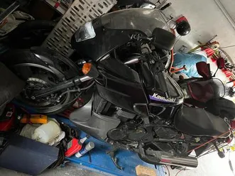 kawasaki gpz 500s von 1996 mit ersatzmotor