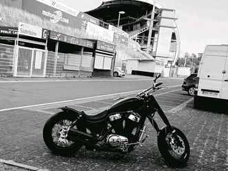suzuki intruder 1400
