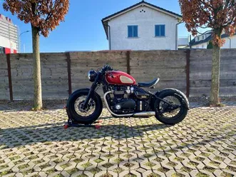 triumph bonneville bobber