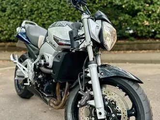 suzuki gsr 600