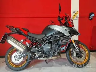 qj motor srt 900 sx demo