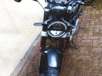 husqvarna svartpilen 125