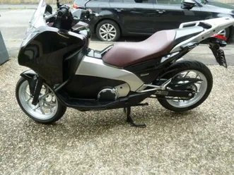 honda integra 700 automatik, nur 7.680 km, koffer, topcase.