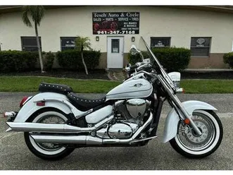 2025 suzuki boulevard c50t special 805 cc v-twin 383 miles white walls