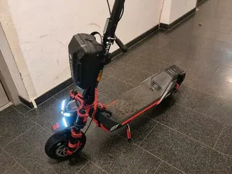 segway ninebot zt 3 pro d e-scooter mit zubehör & ersatzteilen