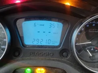 scooter piaggio mp3 300