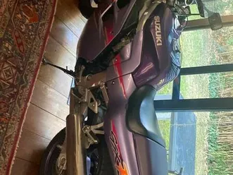 ② suzuki gsxr1100 bjw1994