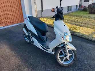 yamaha jog rr guter zustand 45/25 kmh papiere