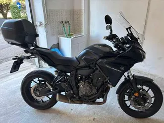 yamaha tracer 7 nero