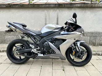 yamaha yzf-r1 →