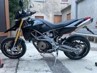 aprilia dorsoduro 750